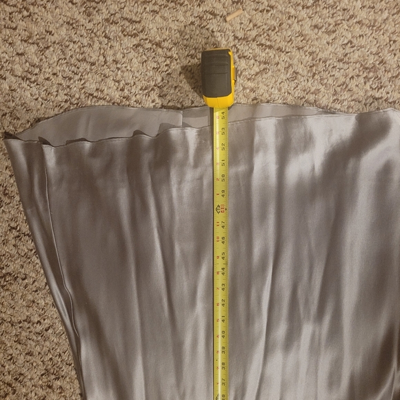 Dress - Picture 8 of 10